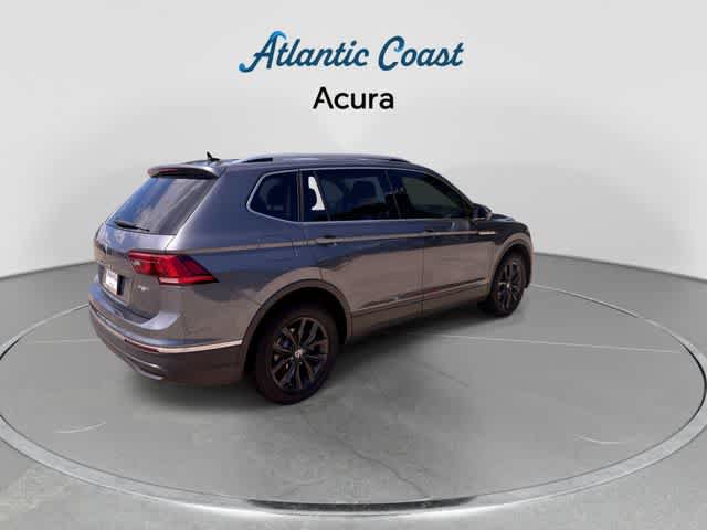 Used 2024 Volkswagen Tiguan SE FWD image 8