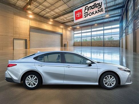 Certified 2025 Toyota Camry LE image 4