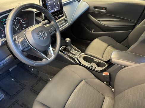Certified 2025 Toyota Corolla SE image 12