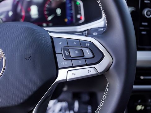New 2026 Volkswagen Taos SEL image 16