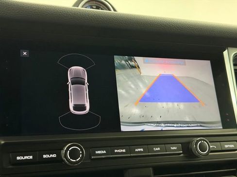 Used 2020 Porsche Macan Base image 21