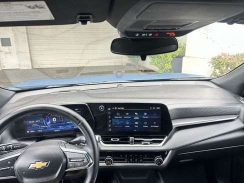 Used 2025 Chevrolet Equinox LT image 33