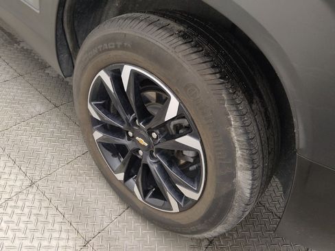 Used 2021 Chevrolet TrailBlazer LT w/ Convenience Package FWD image 31