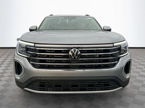 New 2026 Volkswagen Atlas SE FWD image 2