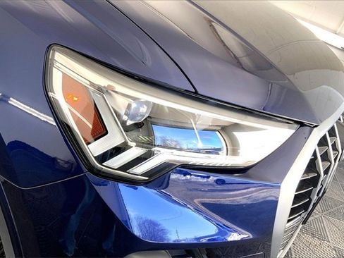 Certified 2025 Audi Q3 2.0T Premium Plus w/ Premium Plus Package image 28