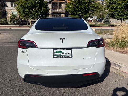 Used 2022 Tesla Model Y Long Range AWD/4WD image 7