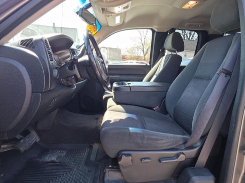 Used 2009 GMC Sierra 1500 SLE w/ Convenience Package image 9