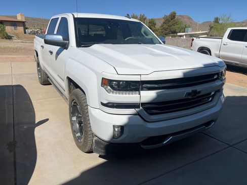 Used 2017 Chevrolet Silverado 1500 LTZ Z71 w/ LTZ Plus Package image 2