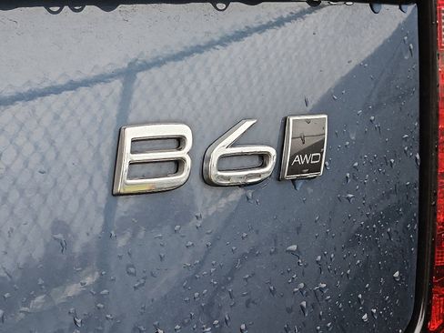 Certified 2025 Volvo XC90 B6 Ultra image 9