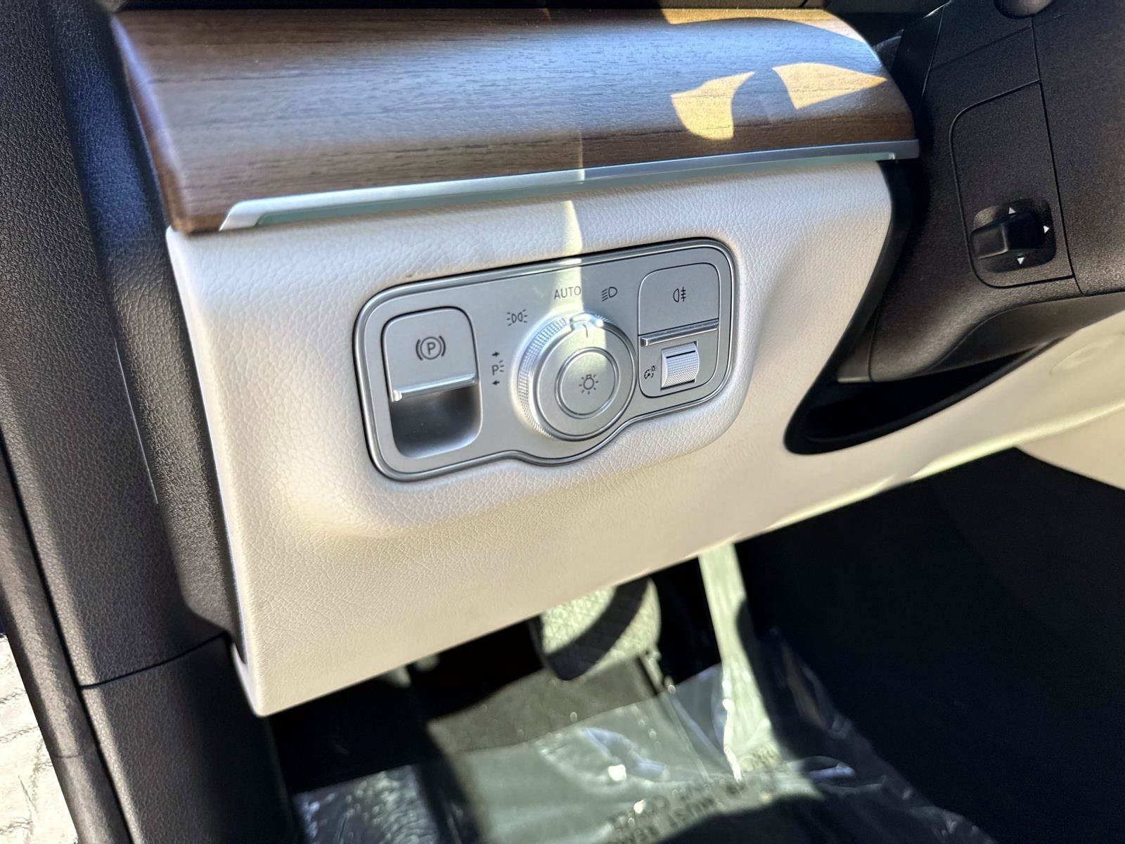 Certified 2022 Mercedes-Benz GLE 350 4MATIC image 21