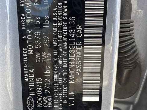 Used 2016 Hyundai Genesis 3.8 w/ Option Group 04 RWD image 31