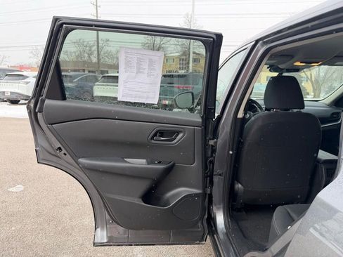 Used 2026 Nissan Rogue S AWD/4WD image 25