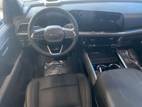 New 2026 Chevrolet Suburban RST w/ RST Capability Package AWD/4WD image 6