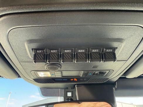 New 2025 Ford Bronco Badlands image 30