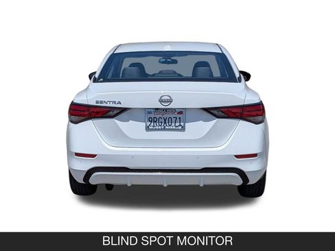 Used 2025 Nissan Sentra SV FWD image 9