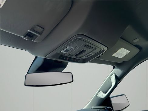 New 2026 GMC Sierra 1500 SLT image 36