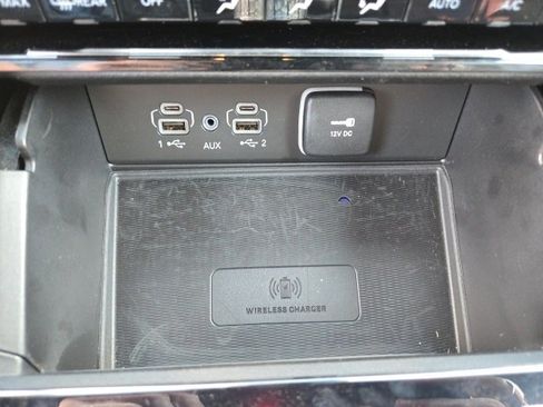 Used 2024 Jeep Grand Cherokee L Overland w/ Advanced Protech Group III image 44