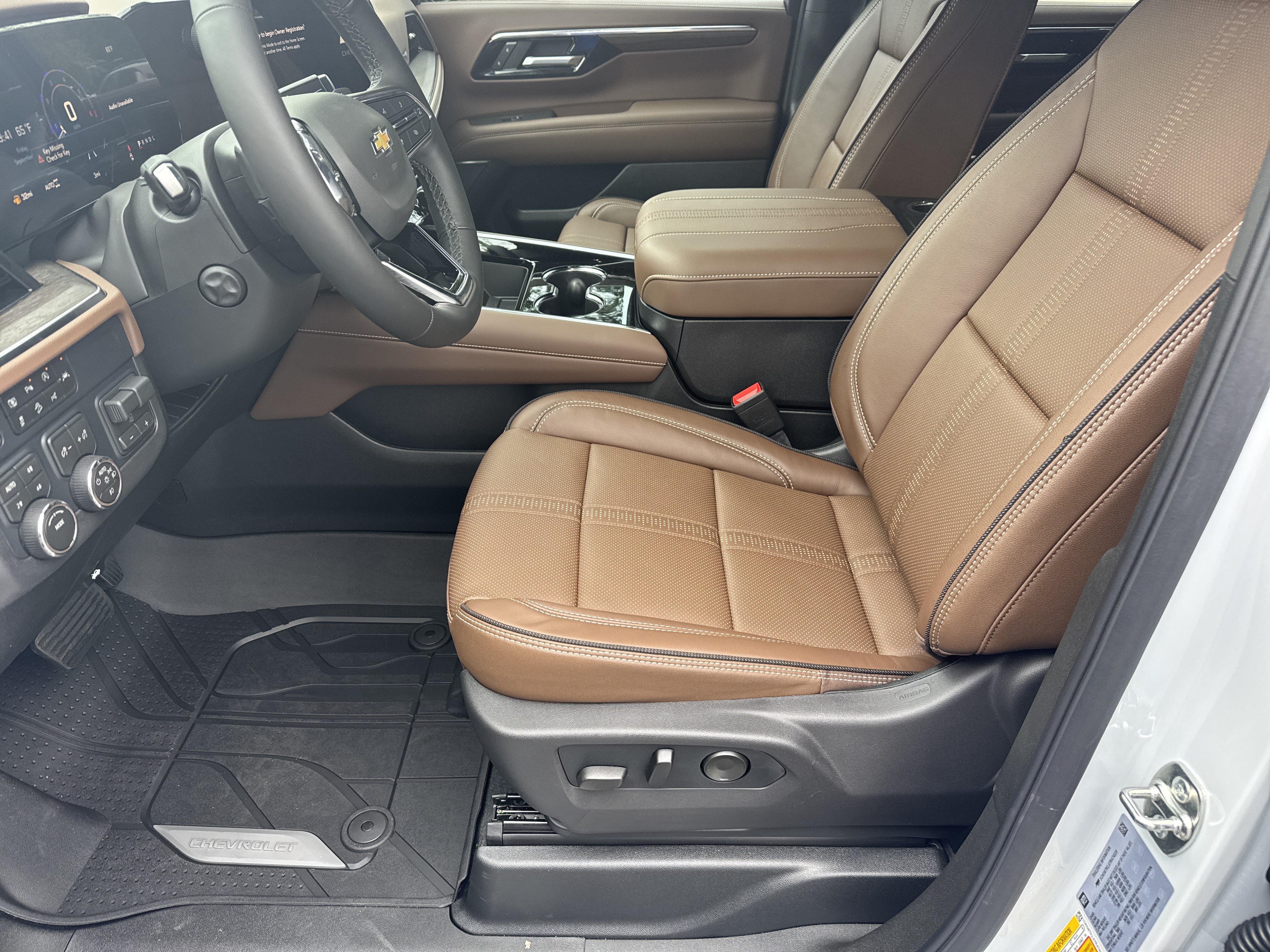 New 2026 Chevrolet Tahoe High Country w/ Sun And Tow Package AWD/4WD image 9