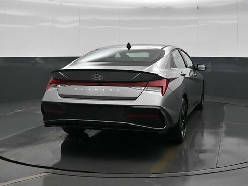 New 2026 Hyundai Elantra SEL Sport Premium image 7