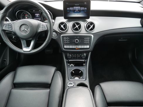 Used 2018 Mercedes-Benz GLA 250 4MATIC image 10