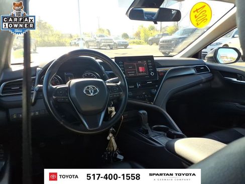 Used 2024 Toyota Camry SE FWD image 12