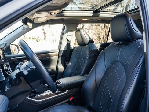 Used 2022 Toyota Highlander Platinum image 15