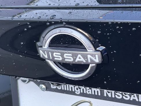 New 2025 Nissan Kicks SR w/ Illumination Package image 8