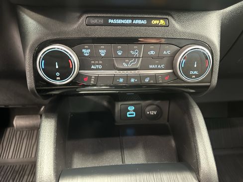 Certified 2022 Ford Escape SE w/ Convenience Package image 29