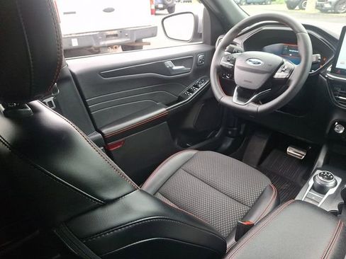 Certified 2023 Ford Escape ST-Line Elite w/ Class II Trailer Tow Package AWD/4WD image 17