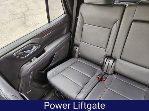 Used 2023 Chevrolet Tahoe LT w/ Luxury Package AWD/4WD image 16