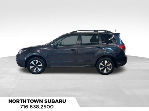 Used 2018 Subaru Forester 2.5i Premium w/ All-Weather Package AWD/4WD image 2