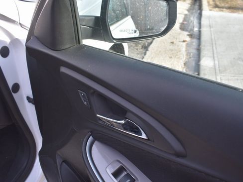 Used 2024 Chevrolet Malibu LT image 23