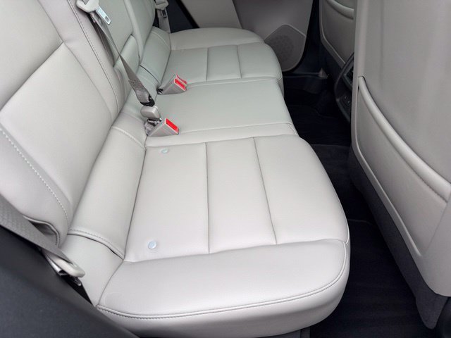 Certified 2023 Cadillac XT4 Luxury w/ Cold Weather Package AWD/4WD image 21