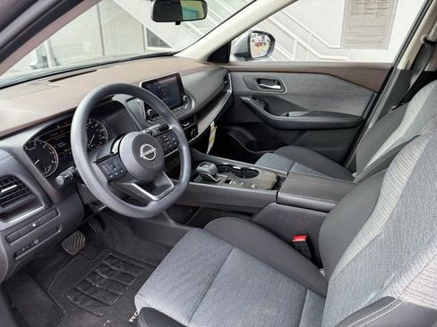 Certified 2023 Nissan Rogue SV FWD image 15