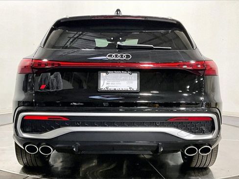 New 2025 Audi SQ5 Premium Plus image 4