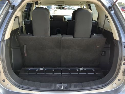 Used 2020 Mitsubishi Outlander ES image 25