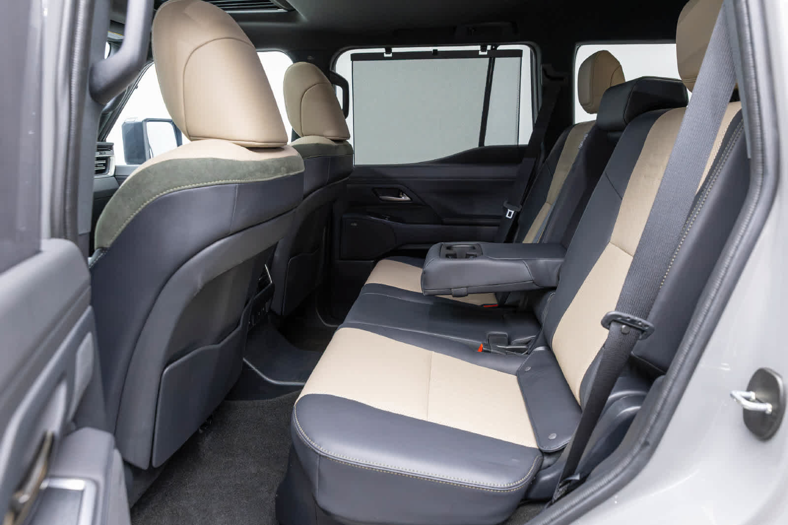 Used 2025 Lexus GX 550 AWD/4WD image 11