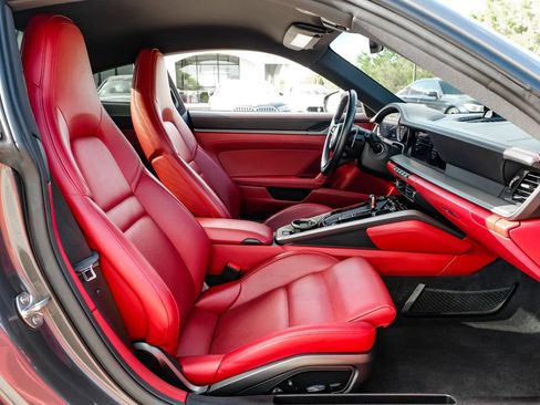 Used 2023 Porsche 911 Carrera RWD image 27