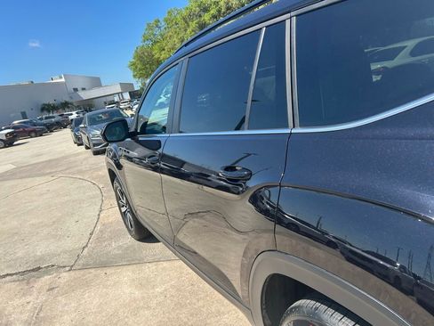 Used 2023 Volkswagen Atlas SE FWD image 26