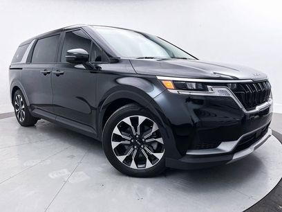 Certified 2023 Kia Carnival EX