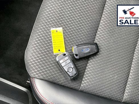 Used 2023 Ford Escape ST-Line image 11