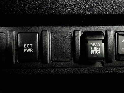 Used 2019 Toyota Tacoma TRD Off-Road image 22