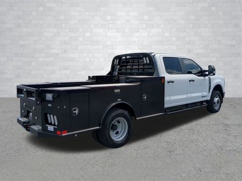 Used 2025 Ford F350 XL w/ XL Chrome Package image 12