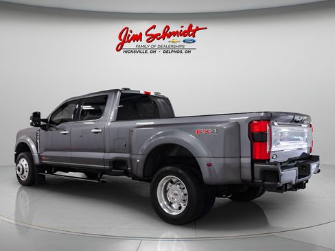 Used 2023 Ford F450 Platinum w/ FX4 Off-Road Package AWD/4WD image 4