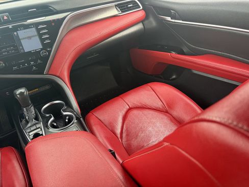 Used 2018 Toyota Camry XSE w/ Driver Assist Package image 17