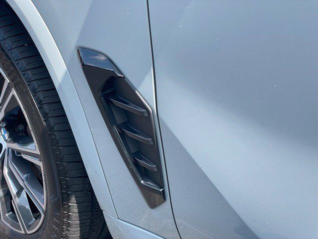 Certified 2024 BMW X5 xDrive40i w/ M Sport Package AWD/4WD image 23