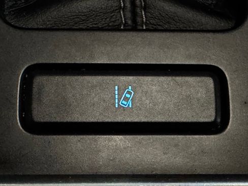 Used 2020 Ford F150 Raptor w/ Equipment Group 802A Luxury image 34