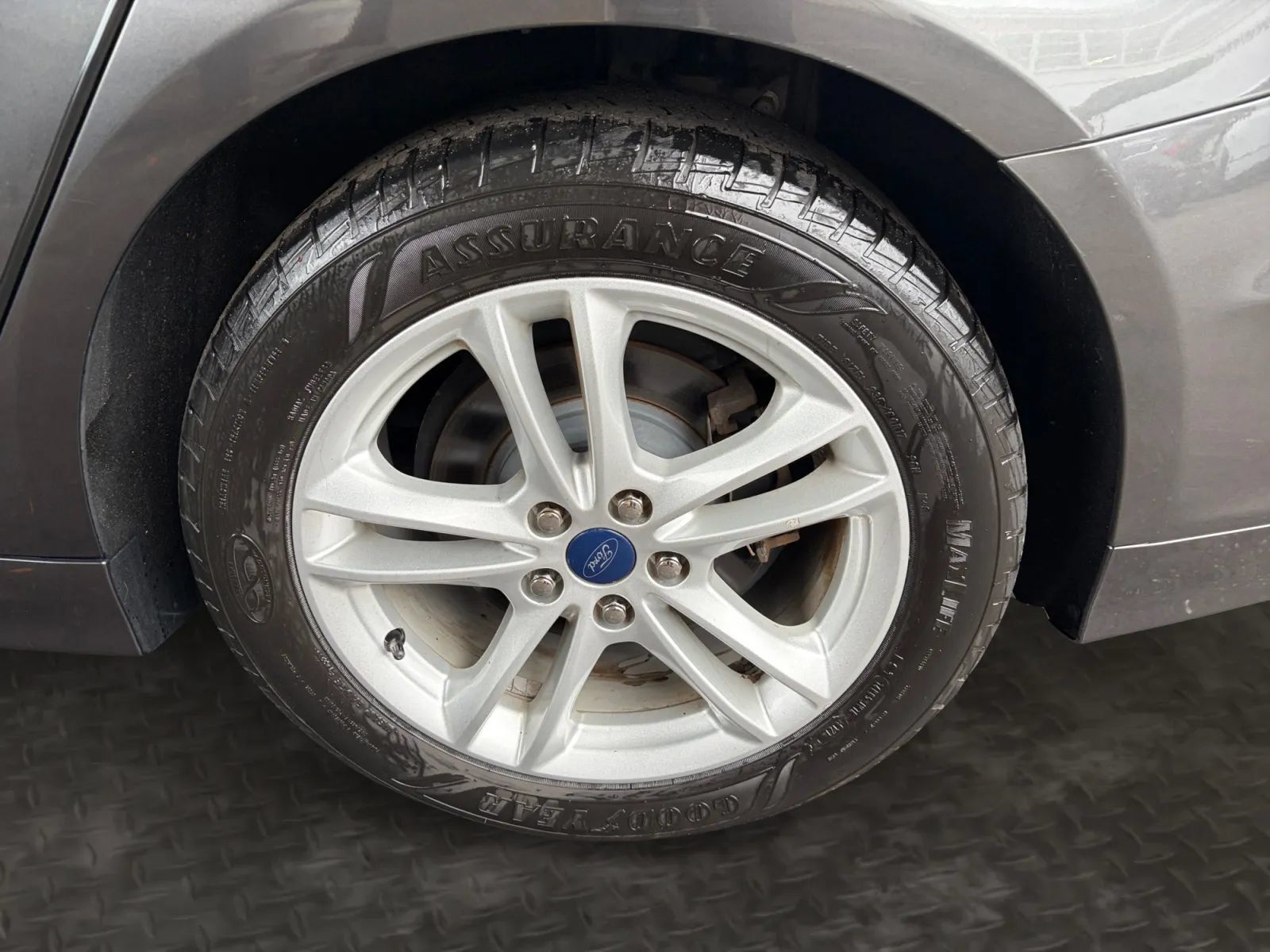 Used 2018 Ford Fusion SE w/ Fusion SE Technology Package FWD image 39