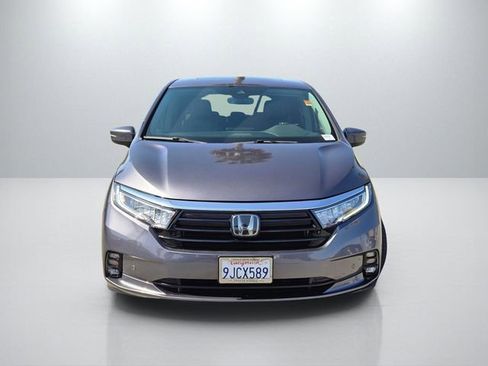 Used 2024 Honda Odyssey Touring image 3