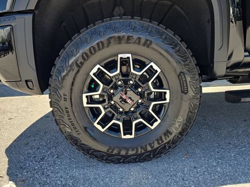 New 2026 GMC Sierra 2500 AT4X w/ LPO, Black Badging Package AWD/4WD image 29